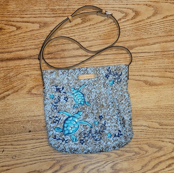 Vera Bradley Handbags - Vera Bradley Straw Beach Crossbody - Mint Brown Sea Life